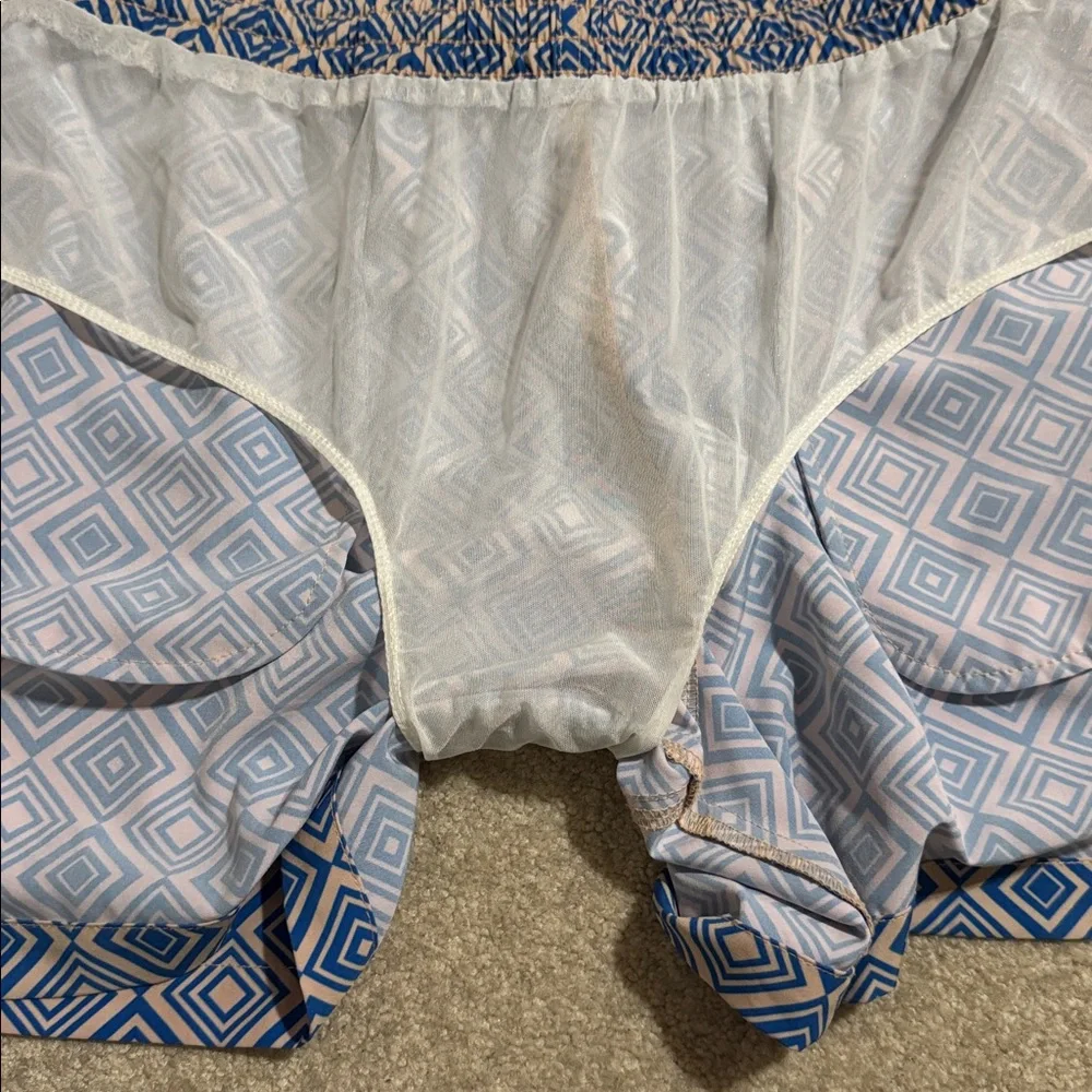 Chubbies Geometric Print 5.5” Swim Trunks Blue Pink Lined Beach-Medium